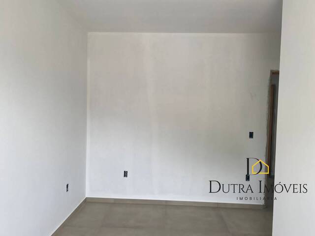 Casa para Venda em São José - 4